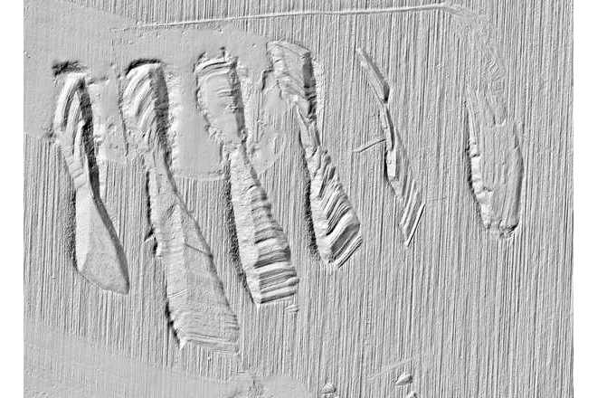 Schartenspuren, Abdrücke auf flachen Werkzeugen. image